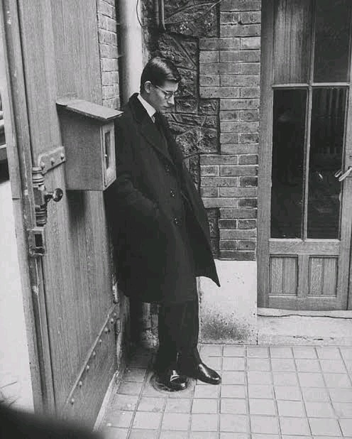 Yves Saint Laurent after the death of <strong>Christian Dior</strong>, 1957